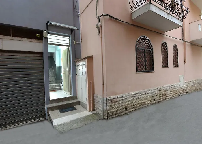 Tyttyhouse Appartamento Giardini Naxos